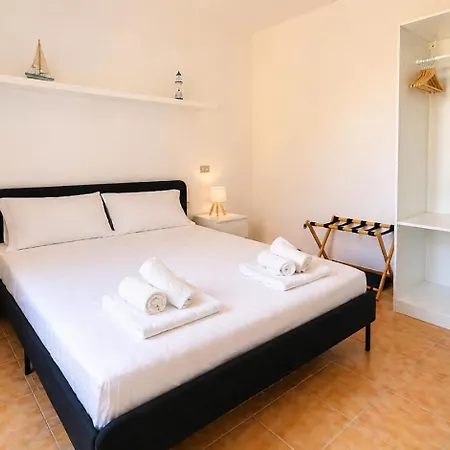 4br Apartment, 5 Minutes To The & 2ba 度假居 *