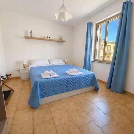 4br Apartment, 5 Minutes To The & 2ba *