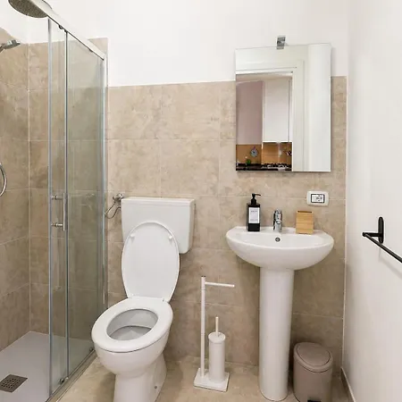 4br Apartment, 5 Minutes To The & 2ba * Santa Teresa Gallura